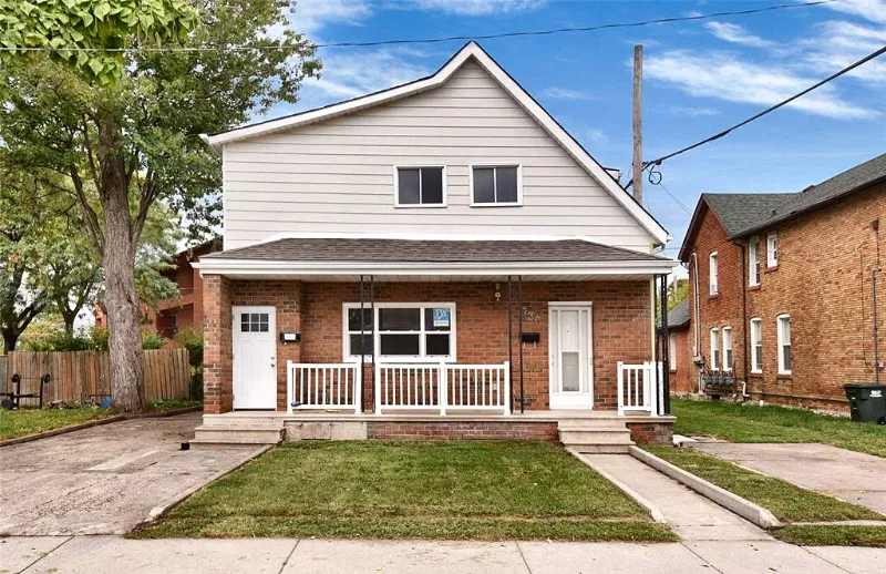 Photo of 736 University E