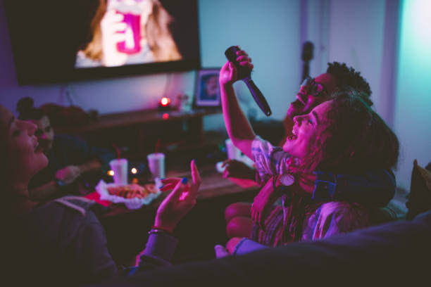 Comment organiser la meilleure soirée entre amis ?