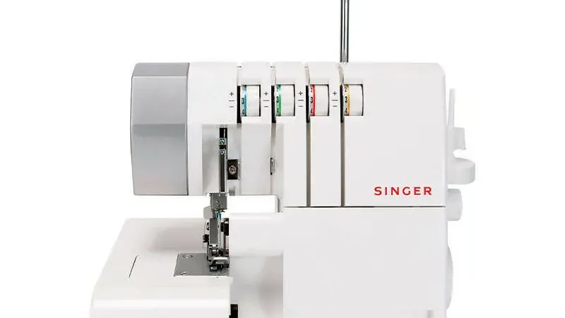 Alquiler de Máquina De Coser Overlock Singer 4 Hilos