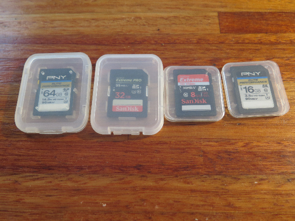 Alquiler de 4 tarjetas SD clase 10,muy veloces, 64gb,32gb,8gb,...
