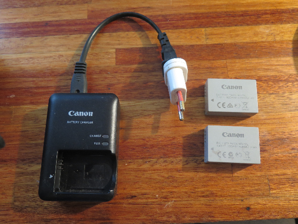 Alquiler de 2 Baterías nb-10l y cargador Canon para canon g15,...