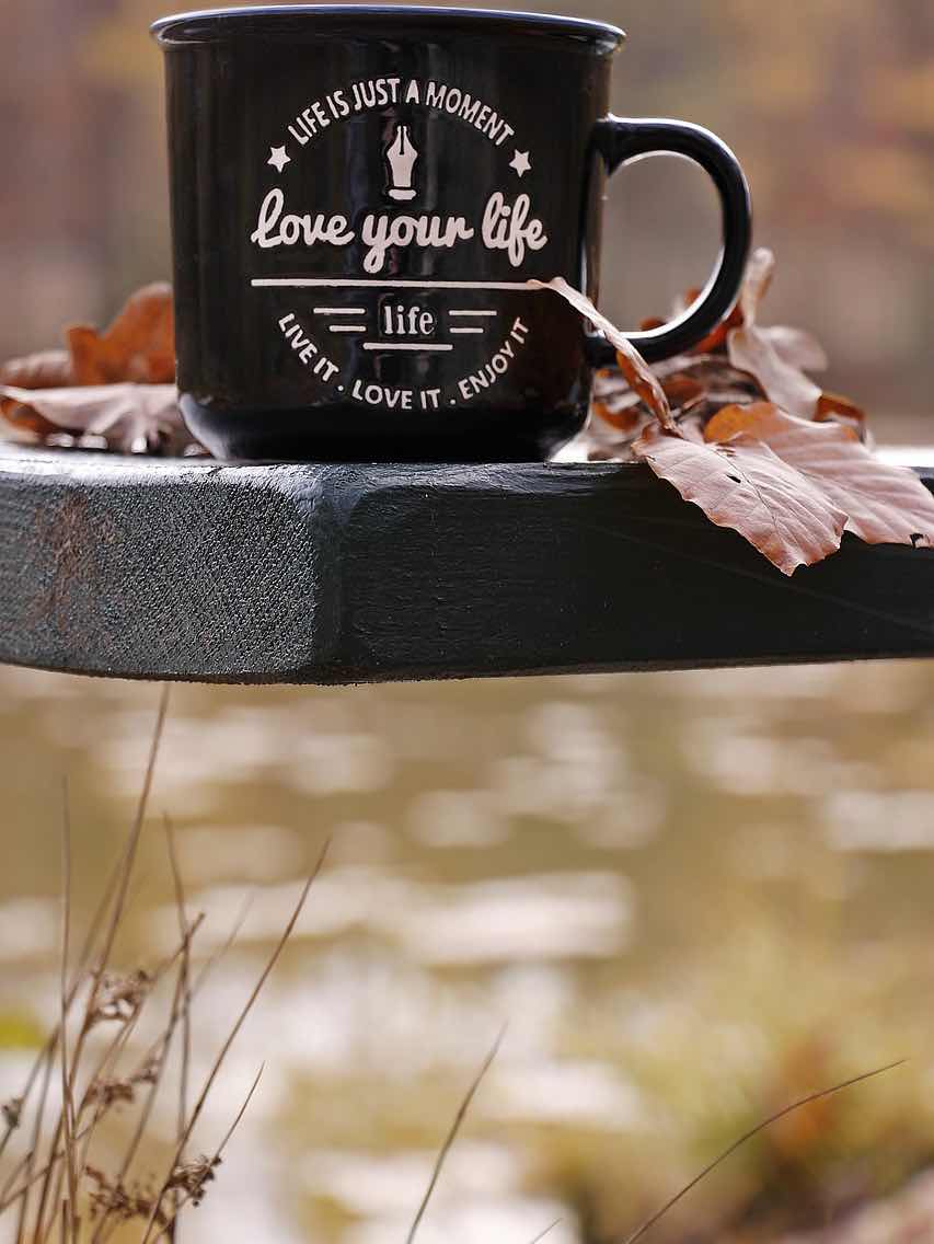 ほろ苦い珈琲と一緒に