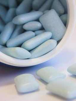 静かに破れた。