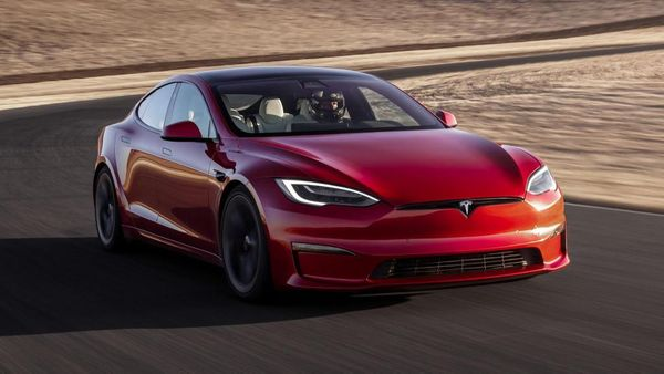 Kaynak: Topgear.com. Tesla Model S Plaid