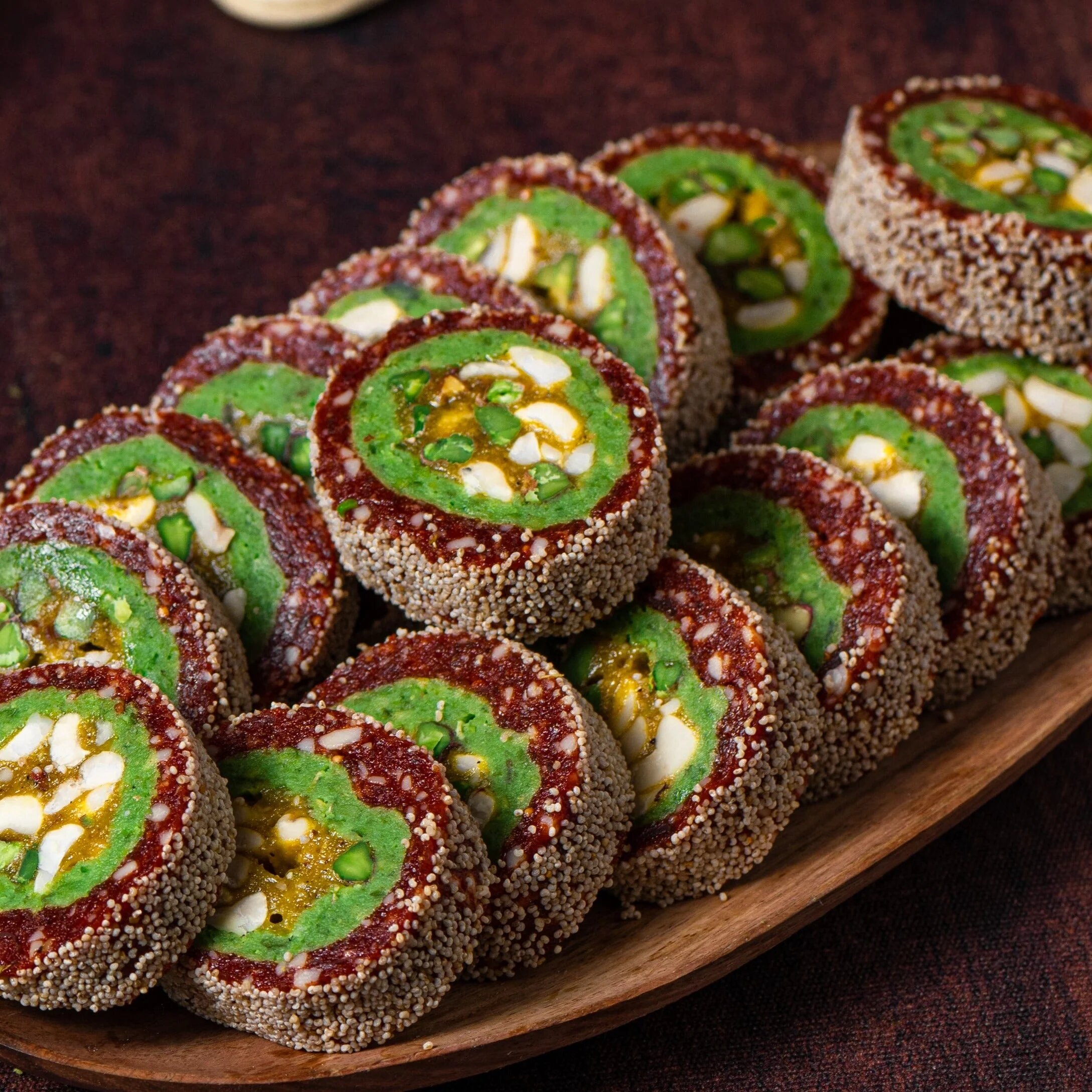 Anjeer Roll