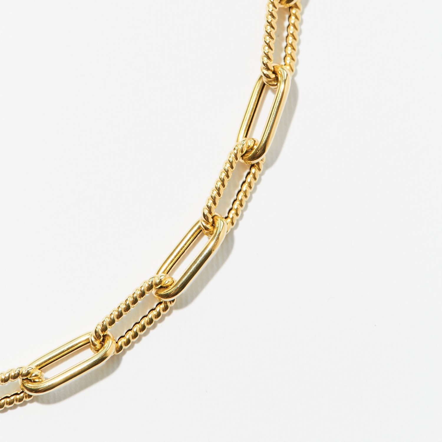 Sculpted Chain