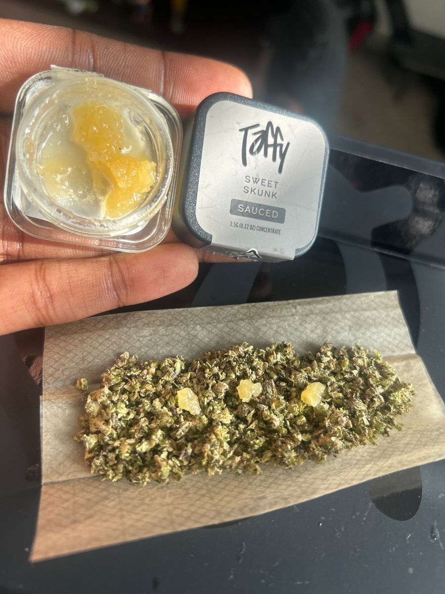 Me Yellow Zushi X Sweet Skunk