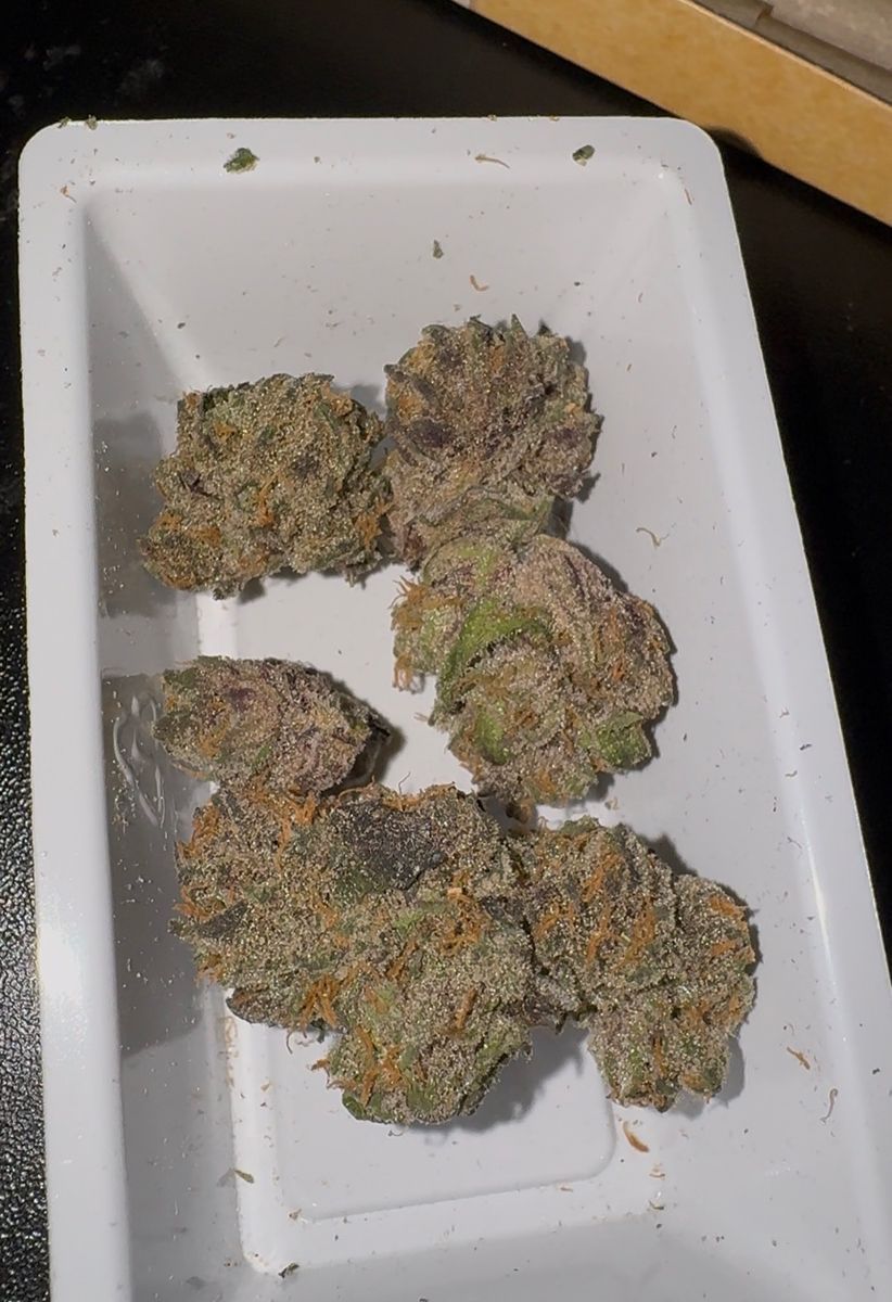 Candy Clouds strain