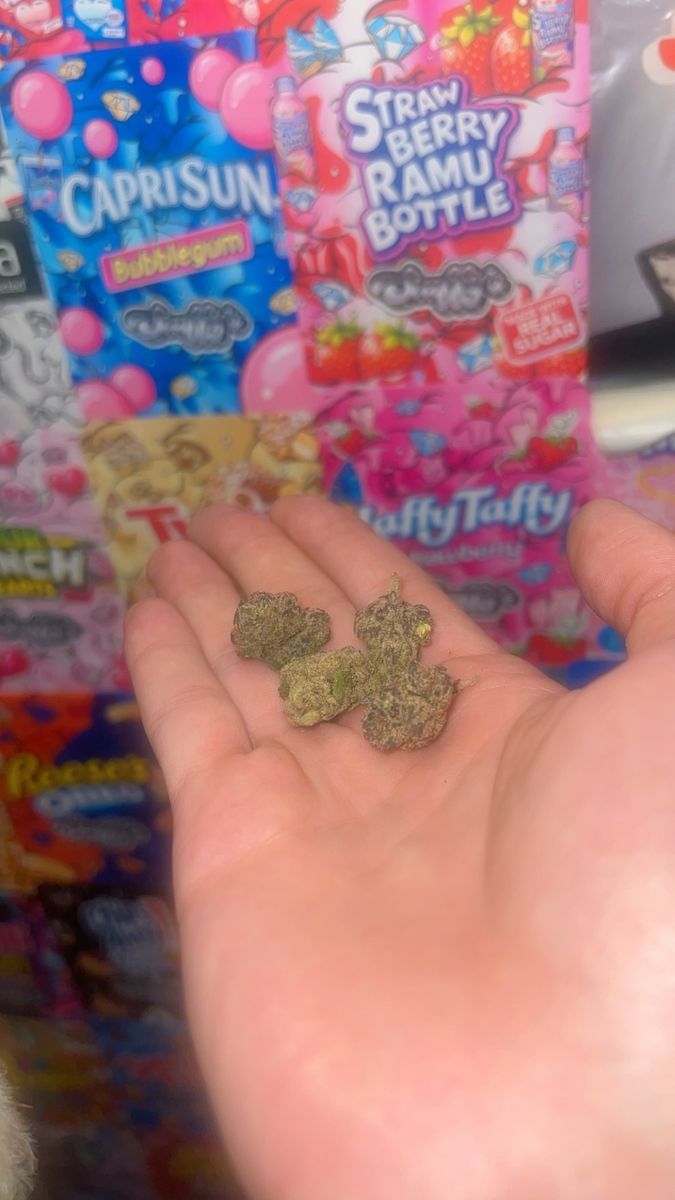 Cotton Candy Cake Pops strain