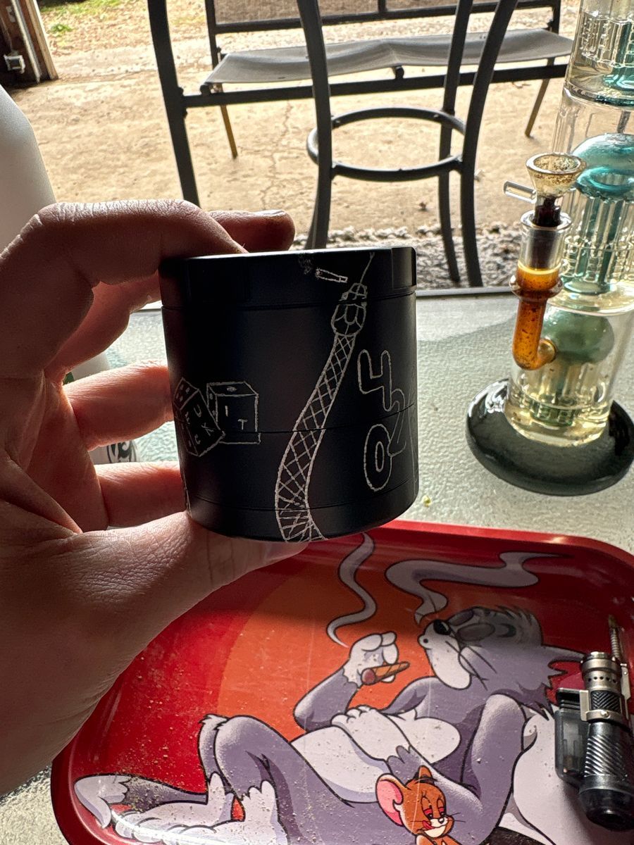 Grinder Grinder
