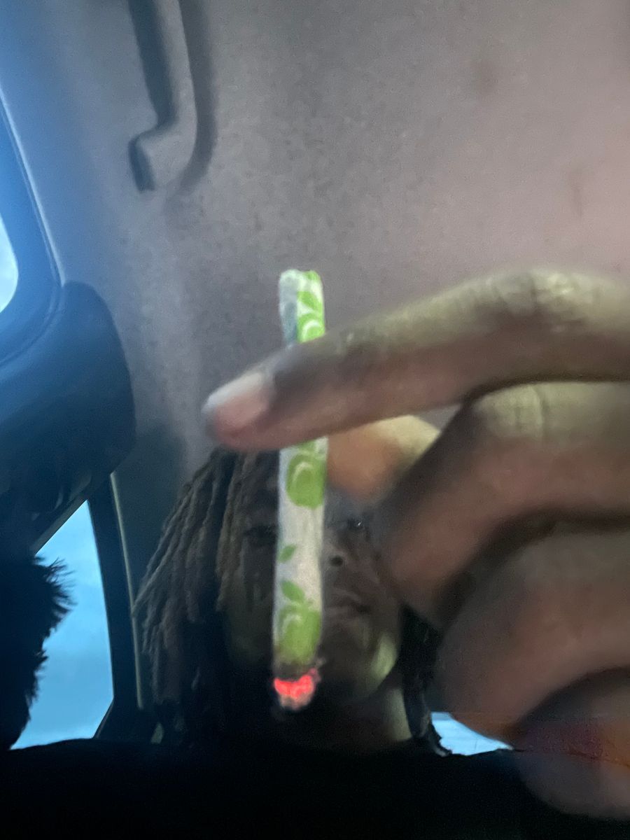 Flyers Frosted Strawberry Cough Strawberry Cough