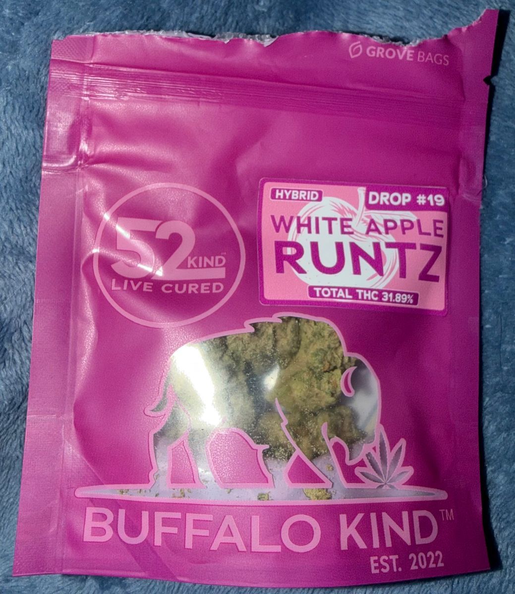 White Apple Runtz strain