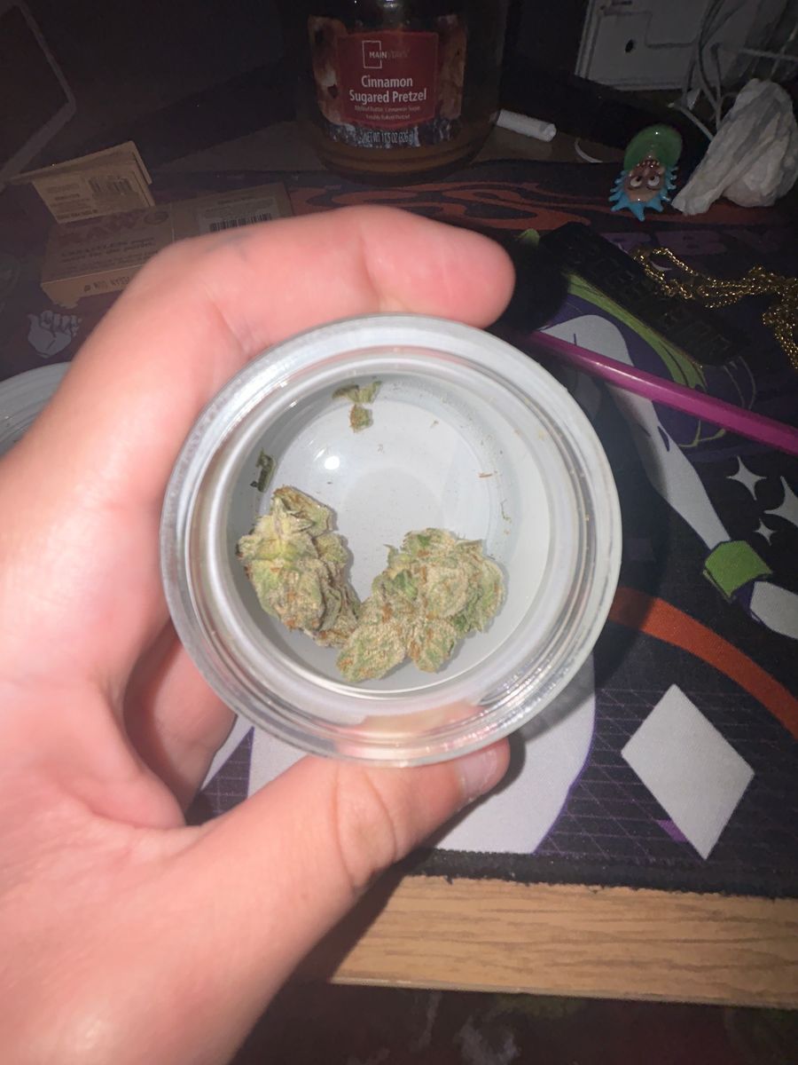 Moonbeam Gelato strain