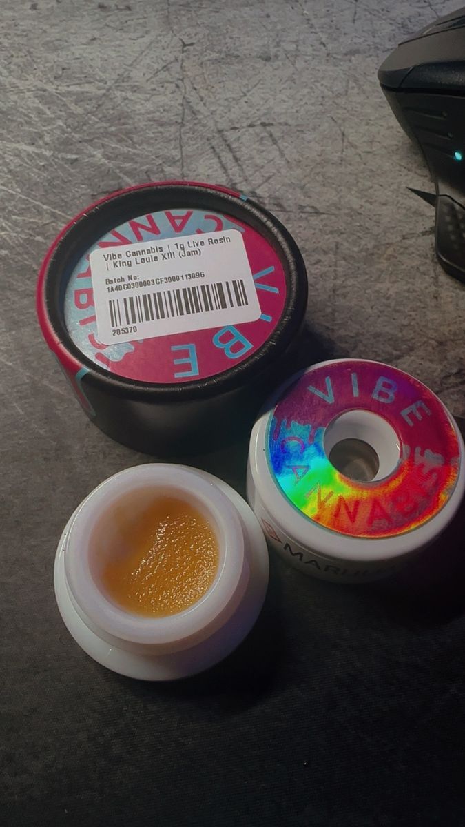 Vibe Cannabis: King Louis Iii