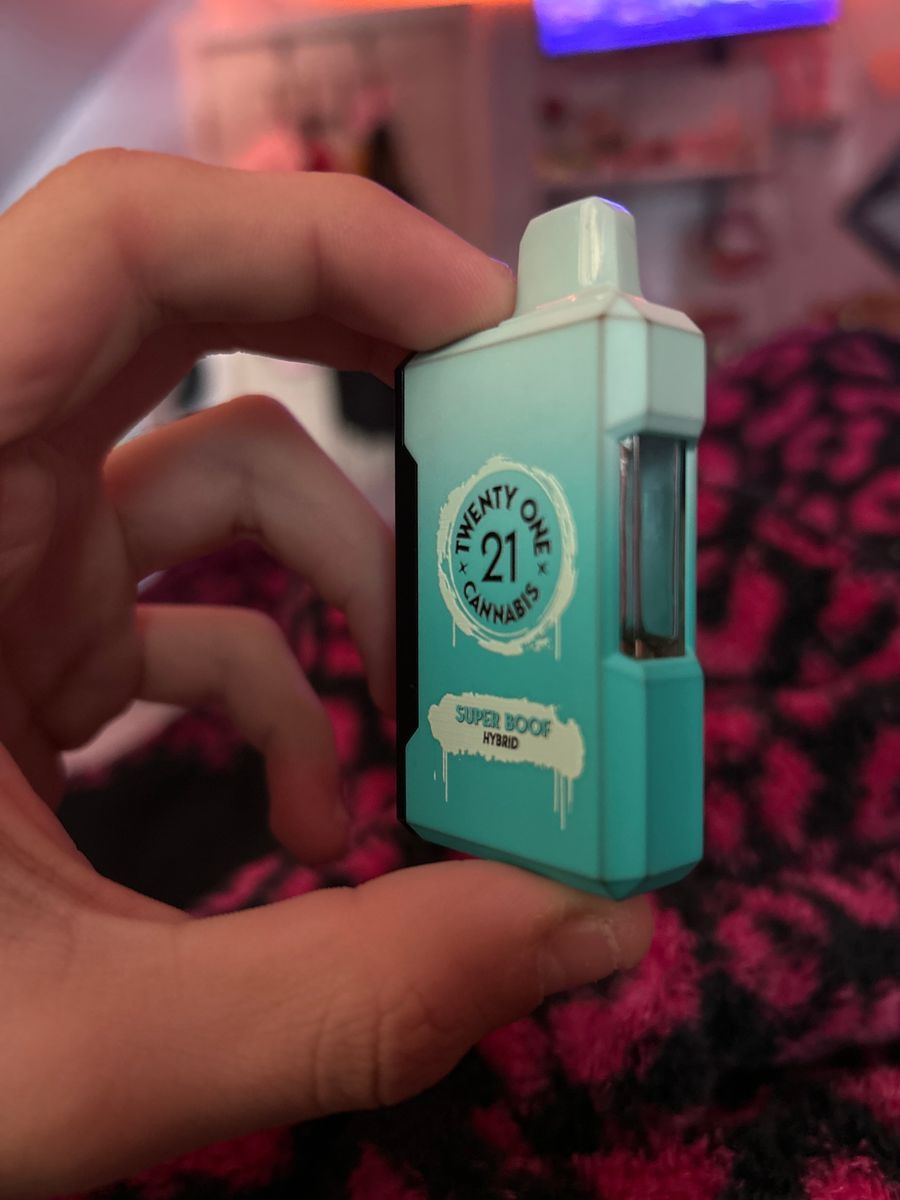 Twenty One Cannabis: Super Boof