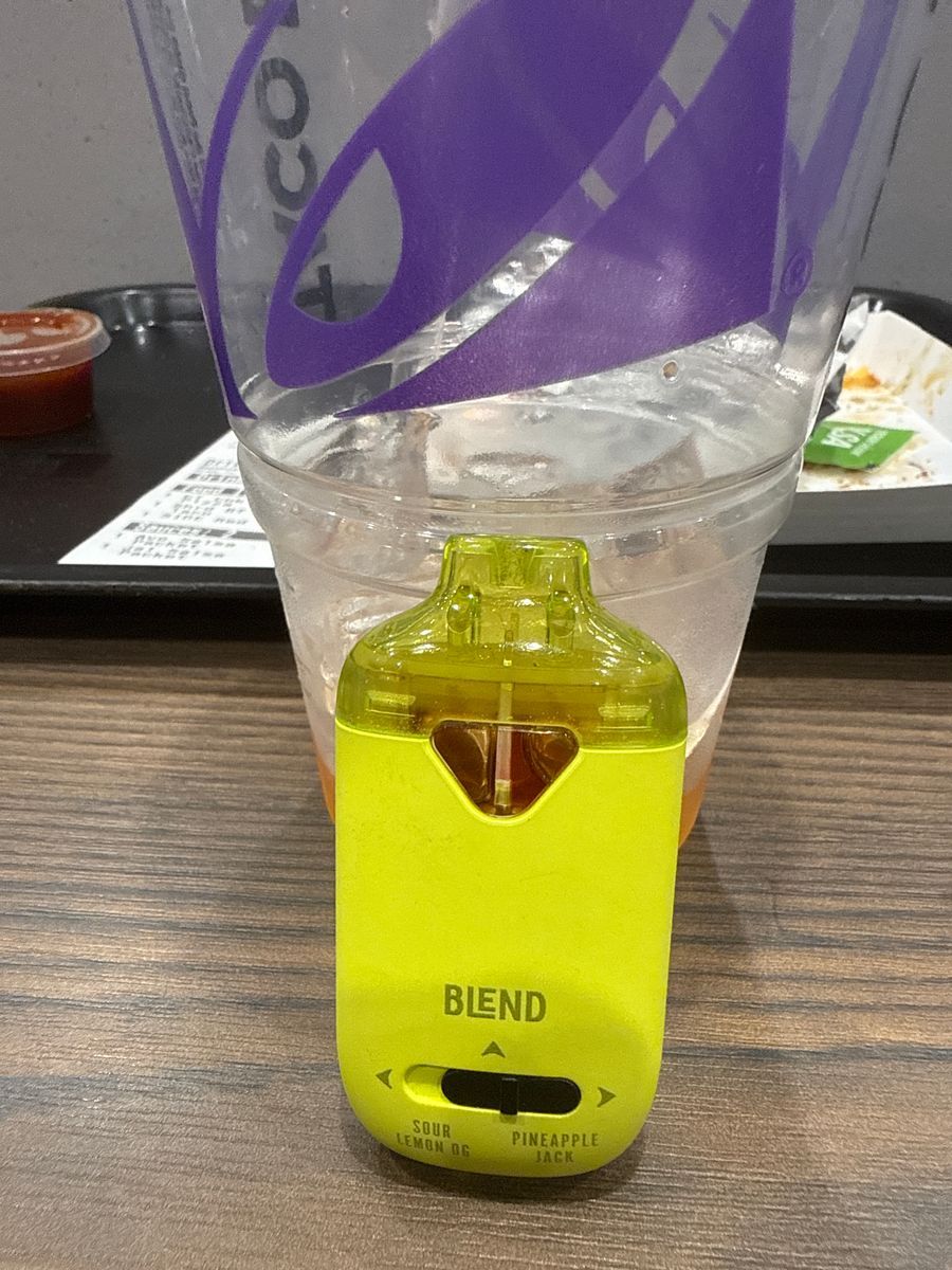 Blend Smoothie Bar Sour Lemon Og X Pineapple Jack