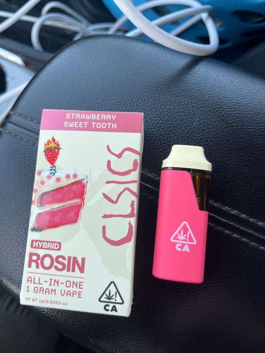 Strawberry Sweet Tooth strain