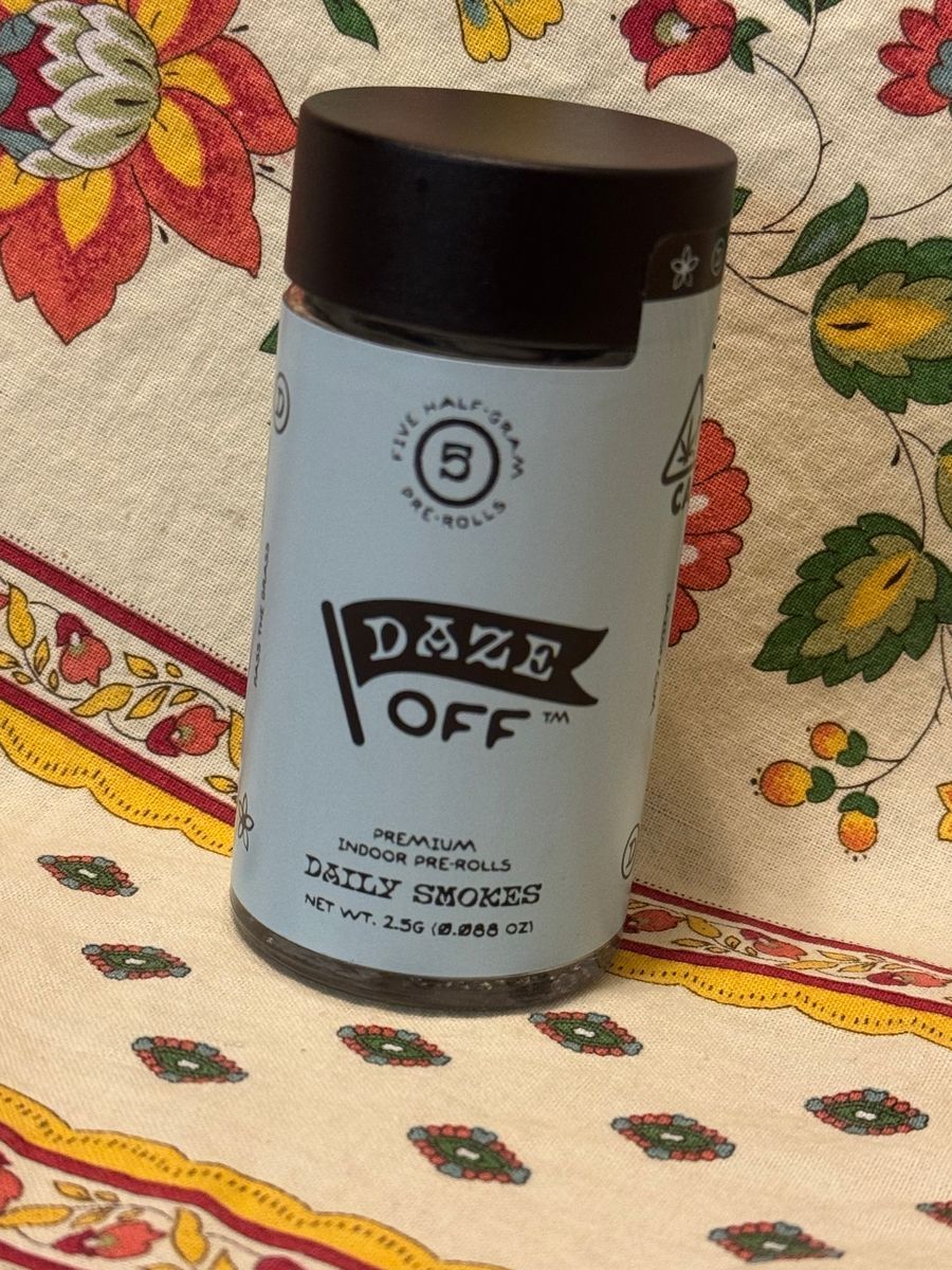 Daze Off White Widow