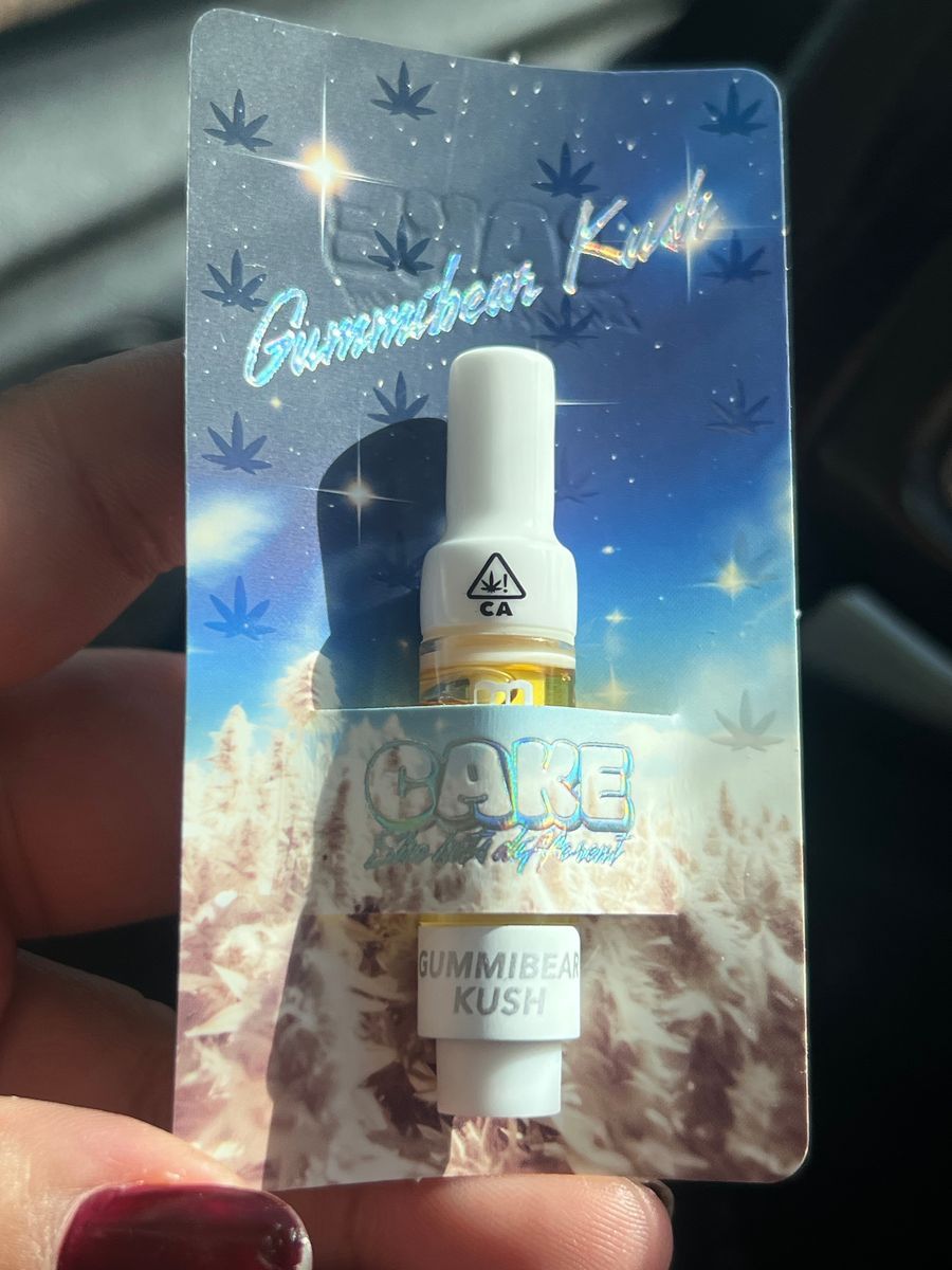 Cake She Hits Different Gummybear Kush Cart