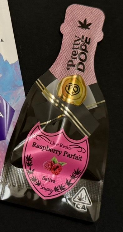 Raspberry Parfait strain