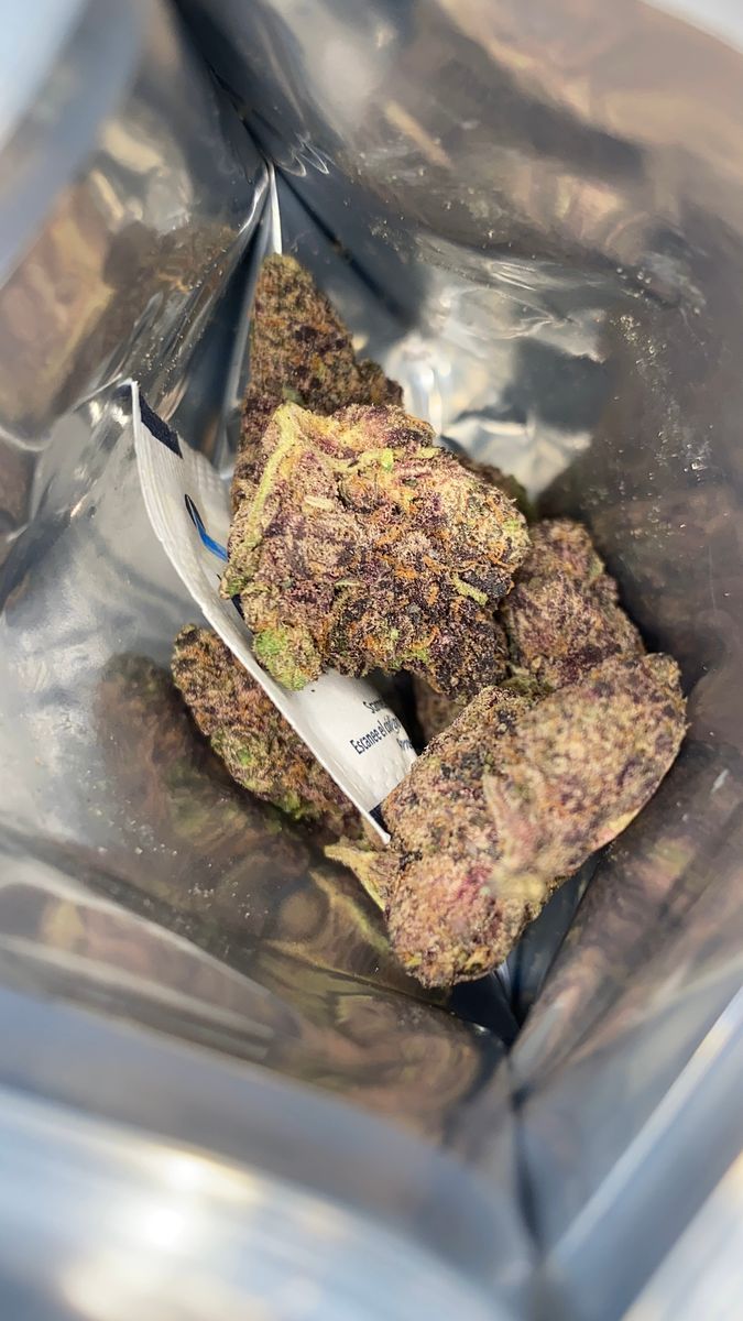 Red Hotz strain