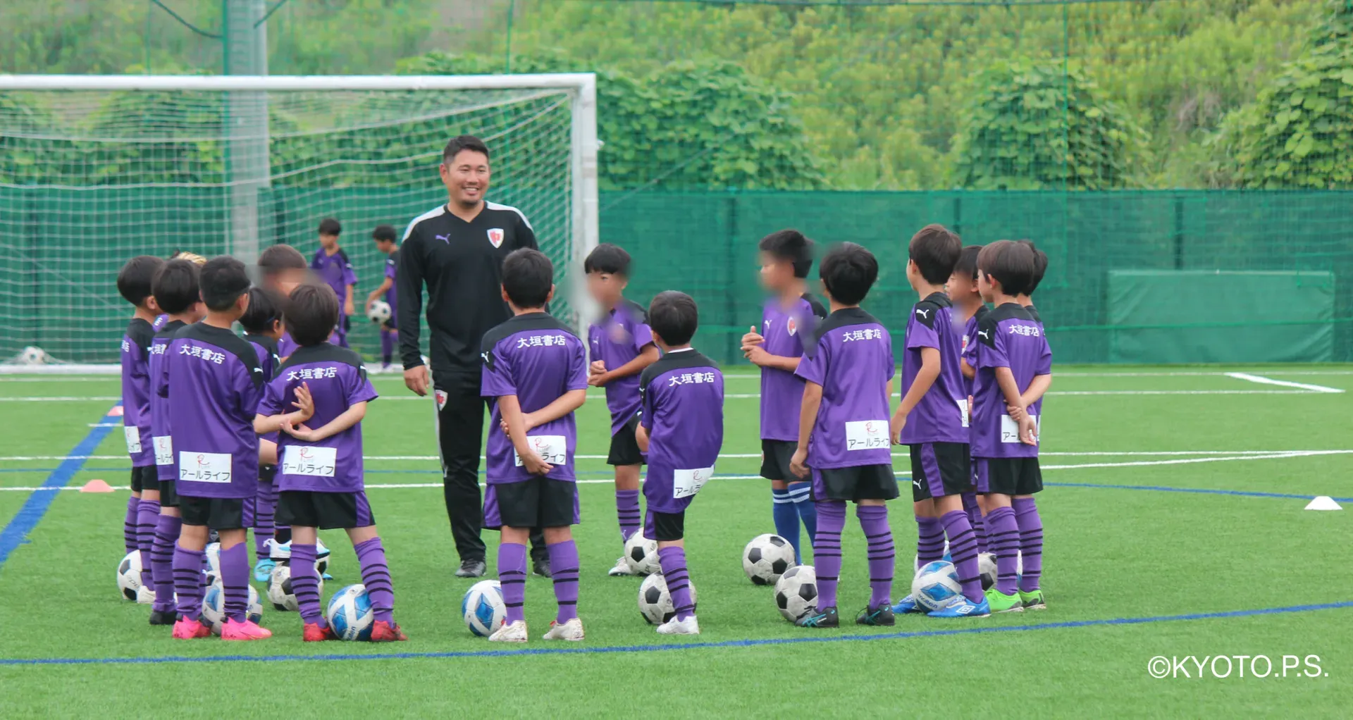 年代が変わっても指導軸は変わらない。サッカーはもちろん、人としての成長を後押しする指導者。