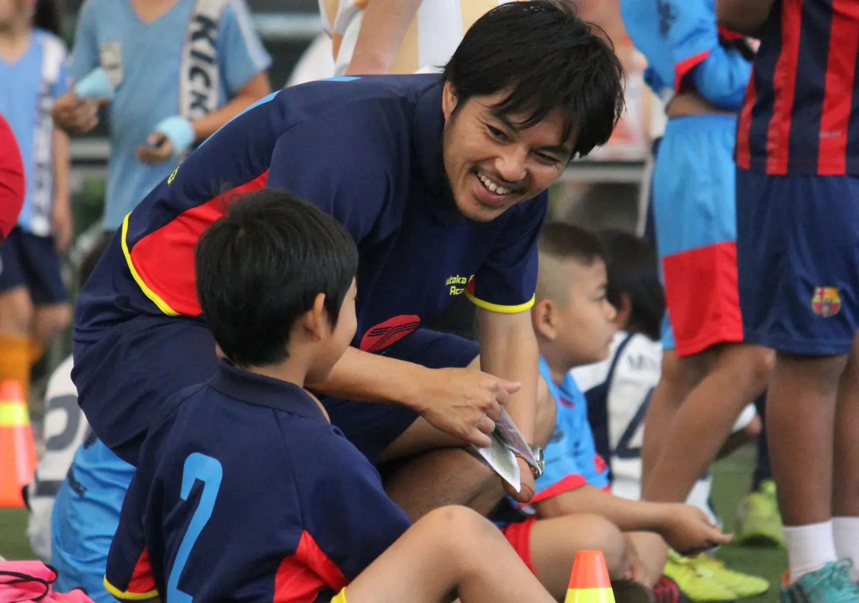誰もがサッカーを楽しめる環境を作るためにタイで挑戦。選手と同じ目線でサッカーを楽しむフットサルクラブオーナー。