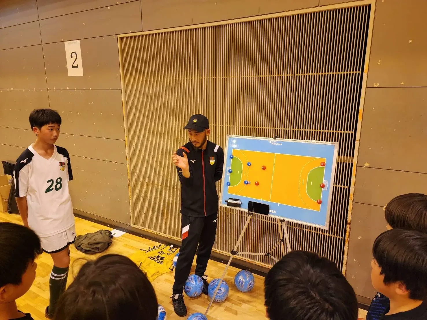 地元札幌で育成に奔走中。スキルだけでなく人間性の豊かさを育む指導者。
