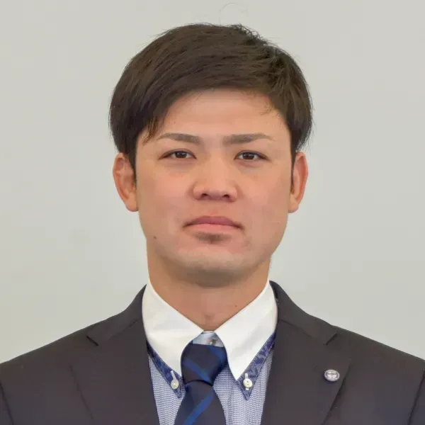 満留芳顕