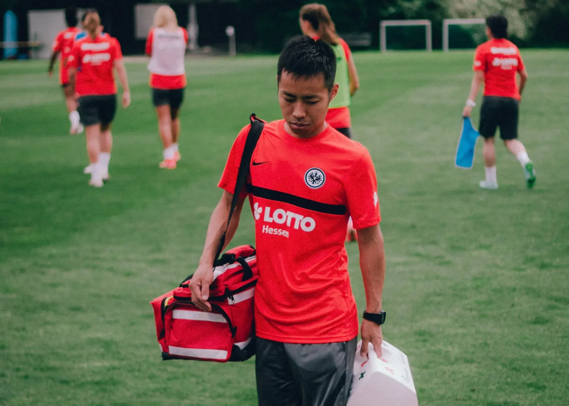 異文化の壁を超えて8シーズン。女子サッカーの未来を切り拓く挑戦