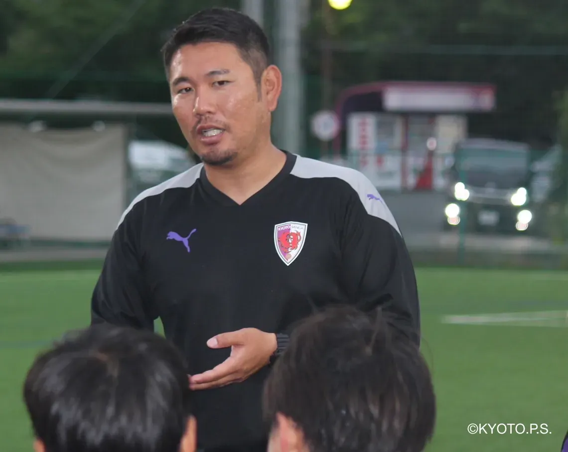 年代が変わっても指導軸は変わらない。サッカーはもちろん、人としての成長を後押しする指導者。