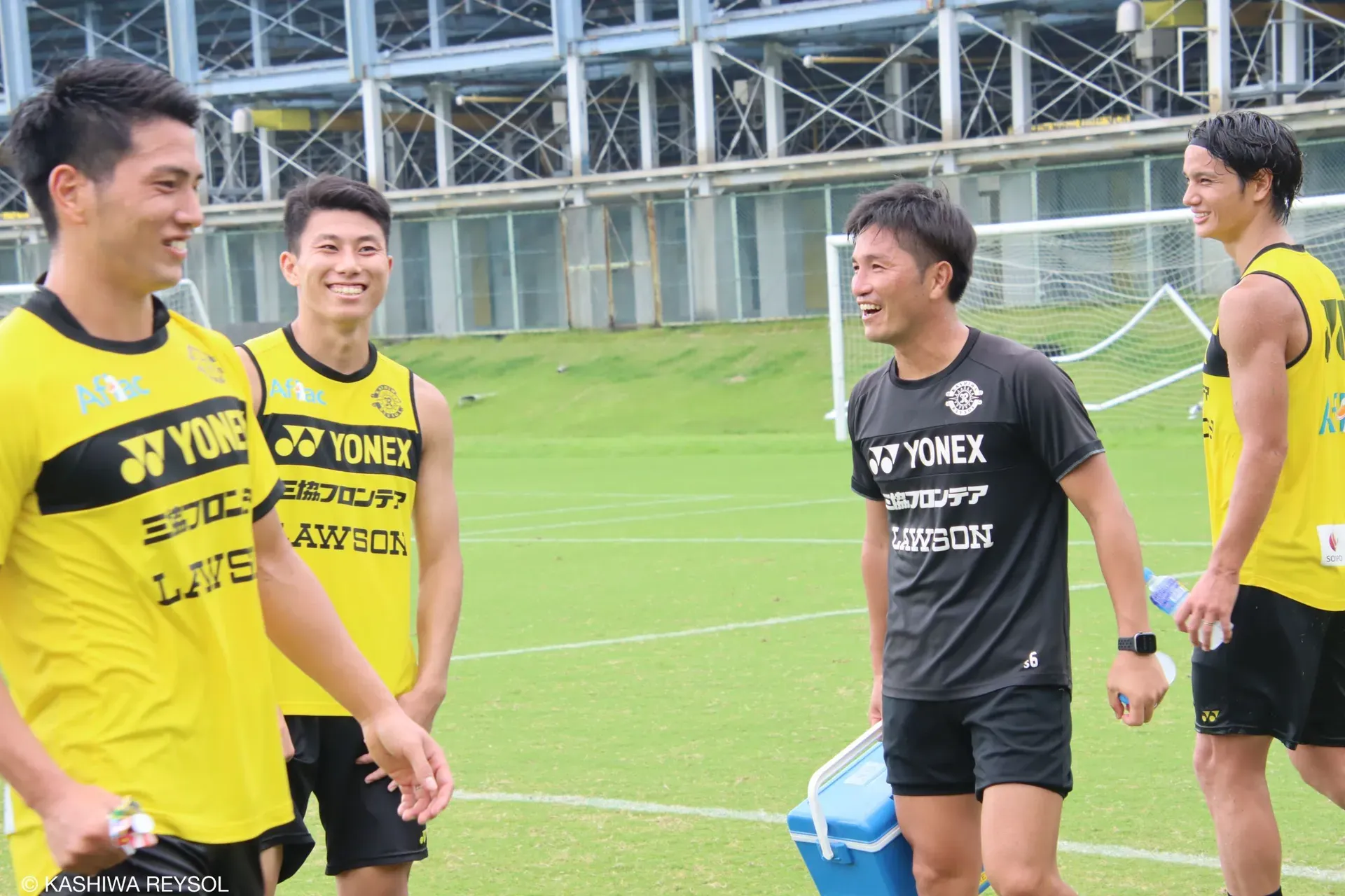 子どもたちに夢を与え、憧れられる選手たちと大好きなサッカーを通して、 さまざまな価値を提供したい。