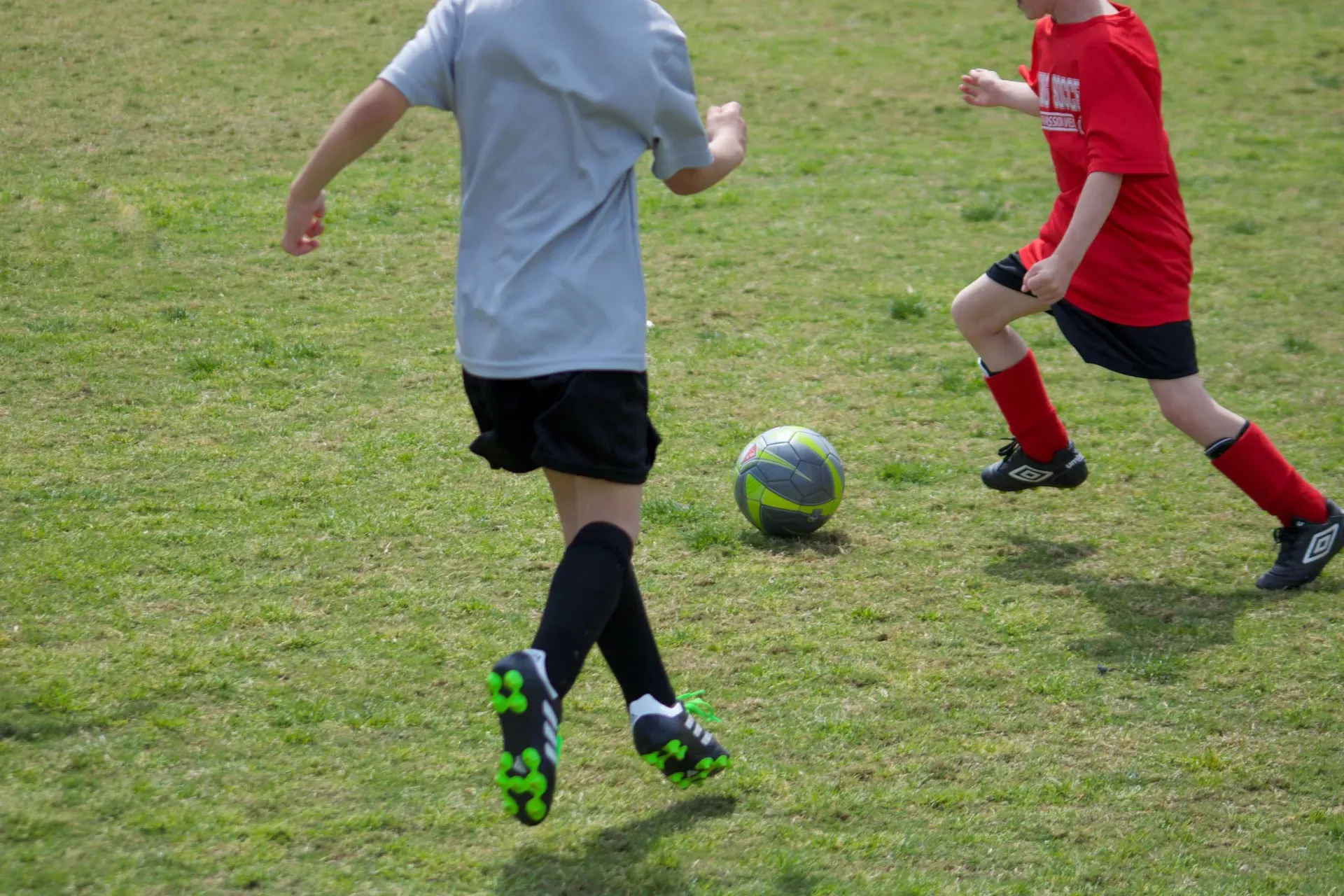 【保護者インタビュー】サッカーを楽しむ子どもたちのチーム、適切な指導者の選び方