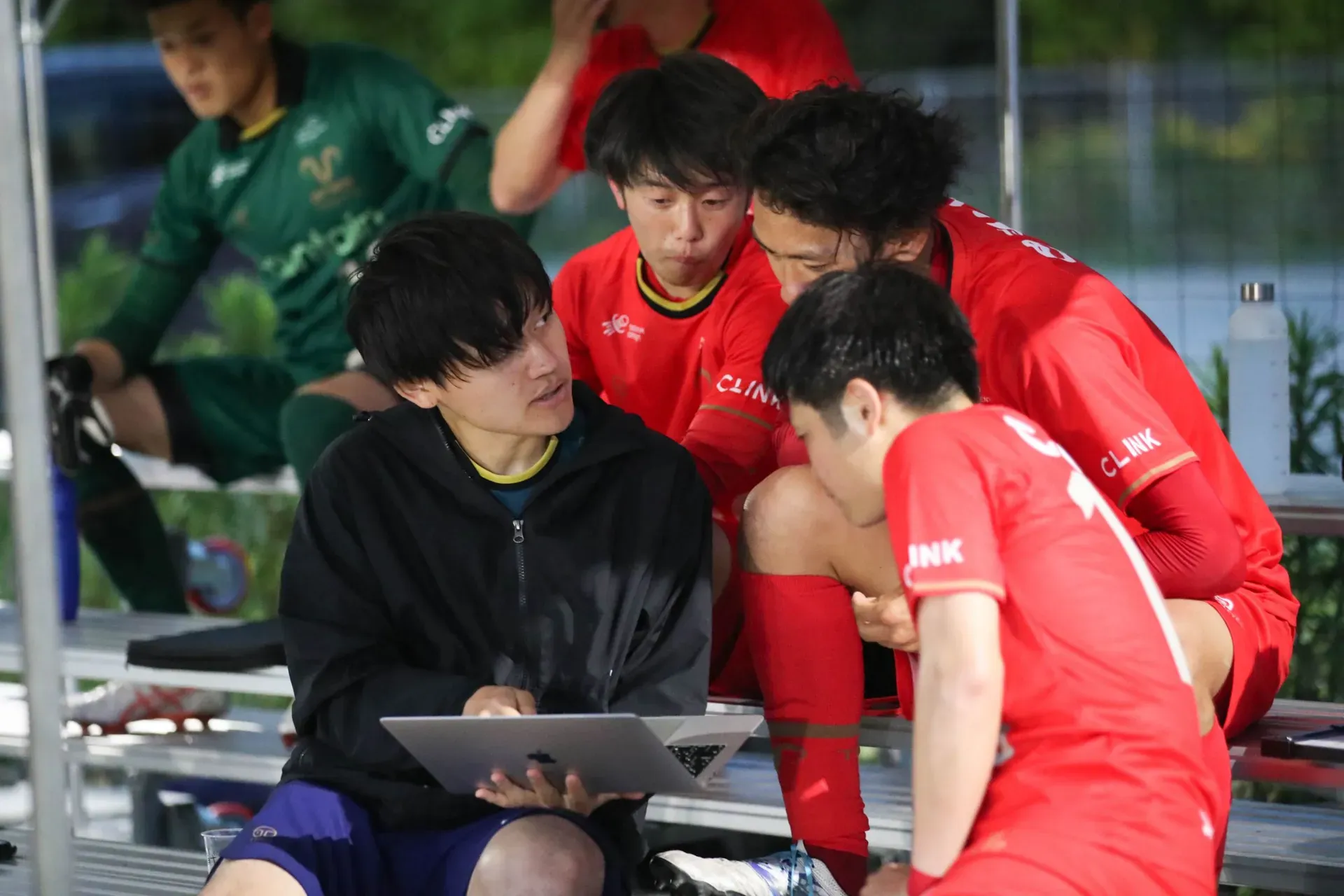 分析が拓く新たなサッカーの地平。“プレーの選択肢”に基づく指導哲学