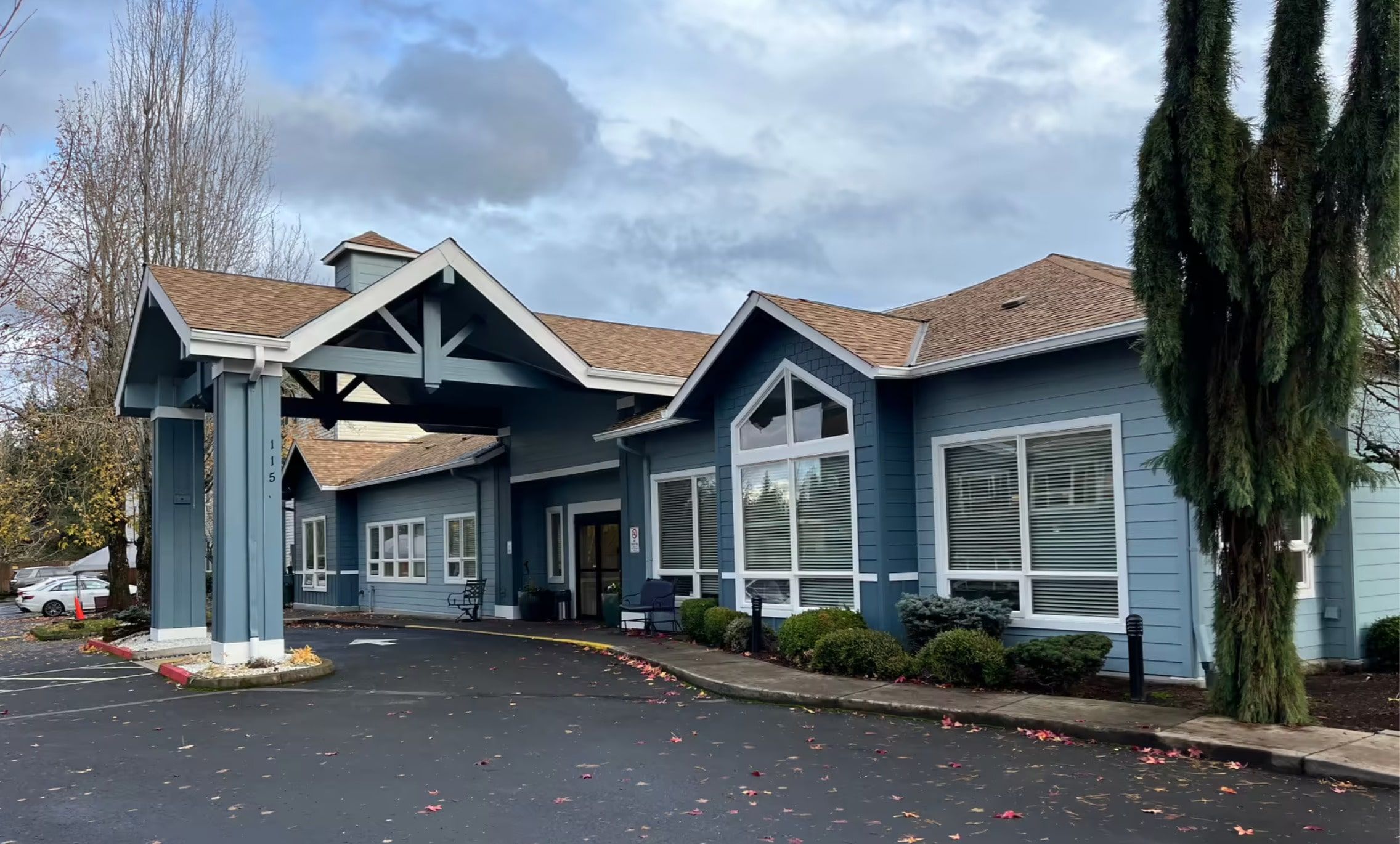 McLoughlin Place Senior Living