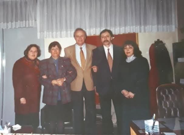Ediz Hun ile.
Kadıköy Kız Lisesi