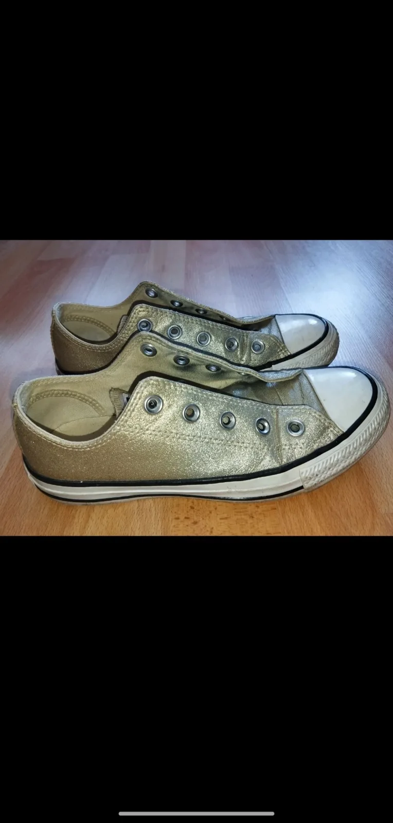 Arany Converse cipő 2