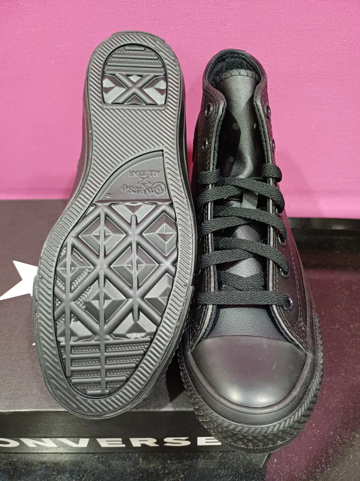 Converse piel negras 3
