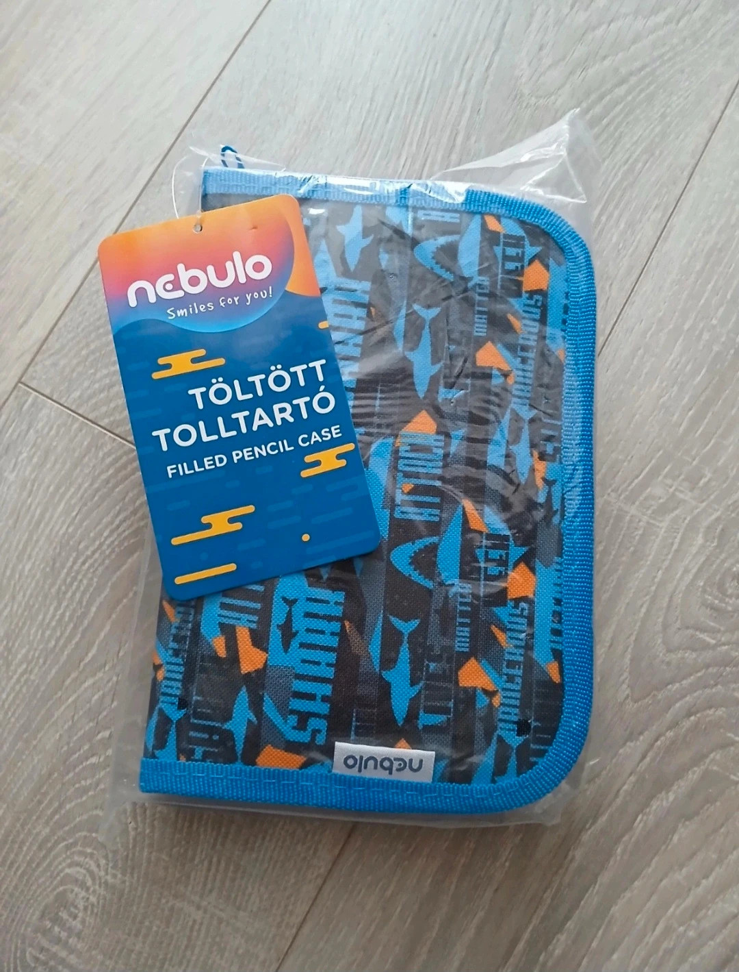 Back to school - Nebulo töltött cápás tolltartó 💙 #backtoschool #filledpencilcase 1