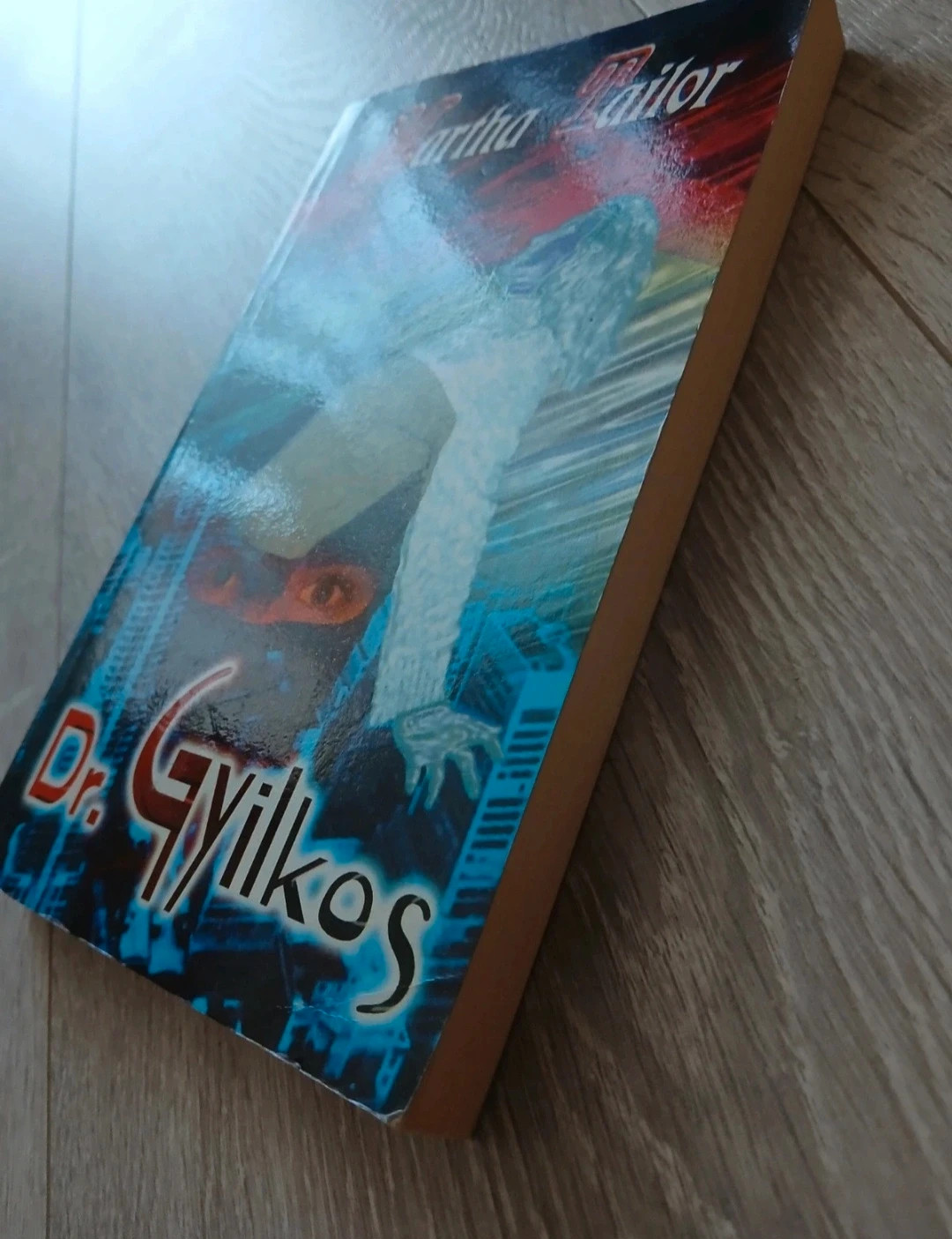 Martha Tailor: Dr. Gyilkos 4