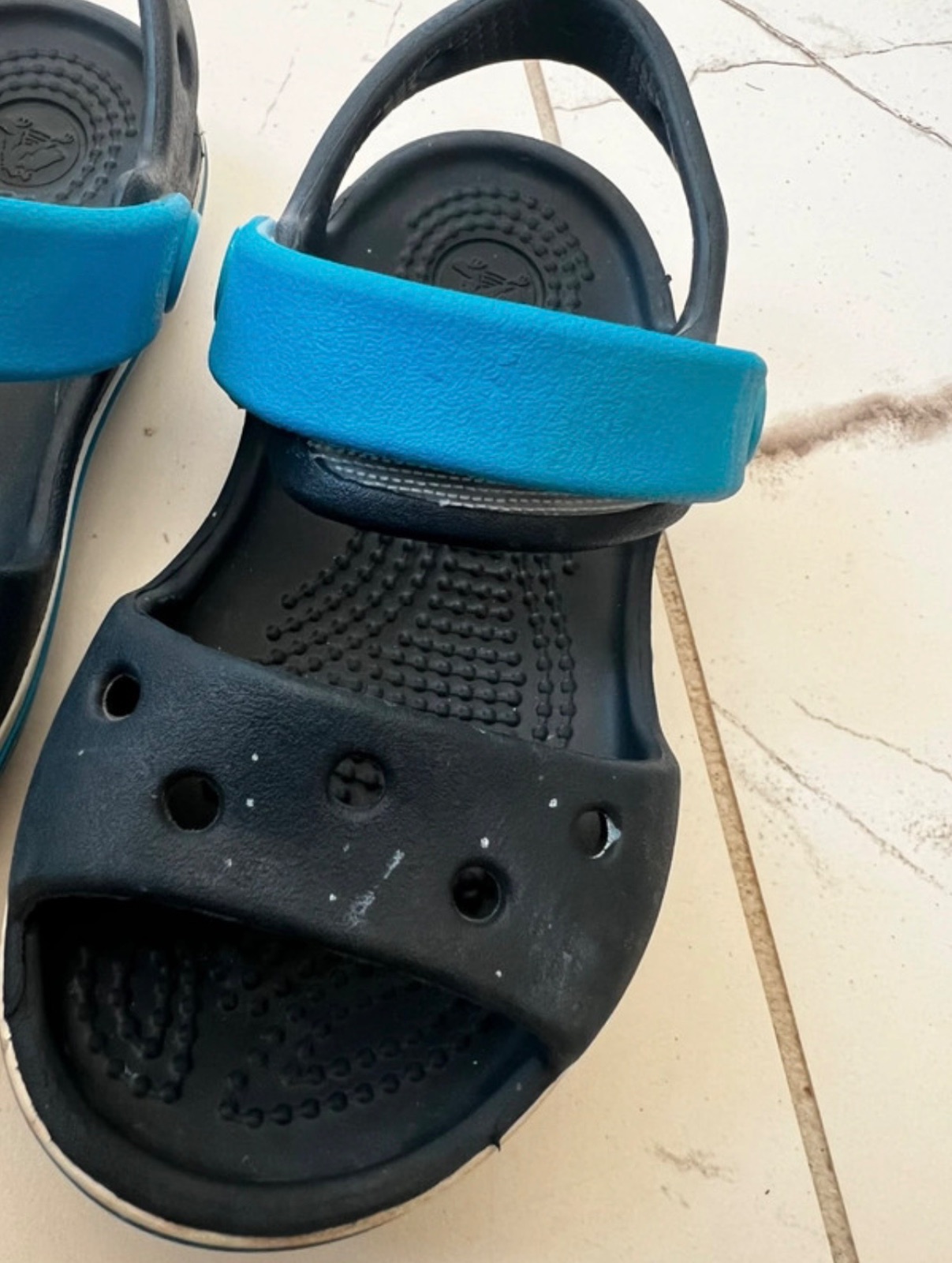 Crocs szandál - C6 3