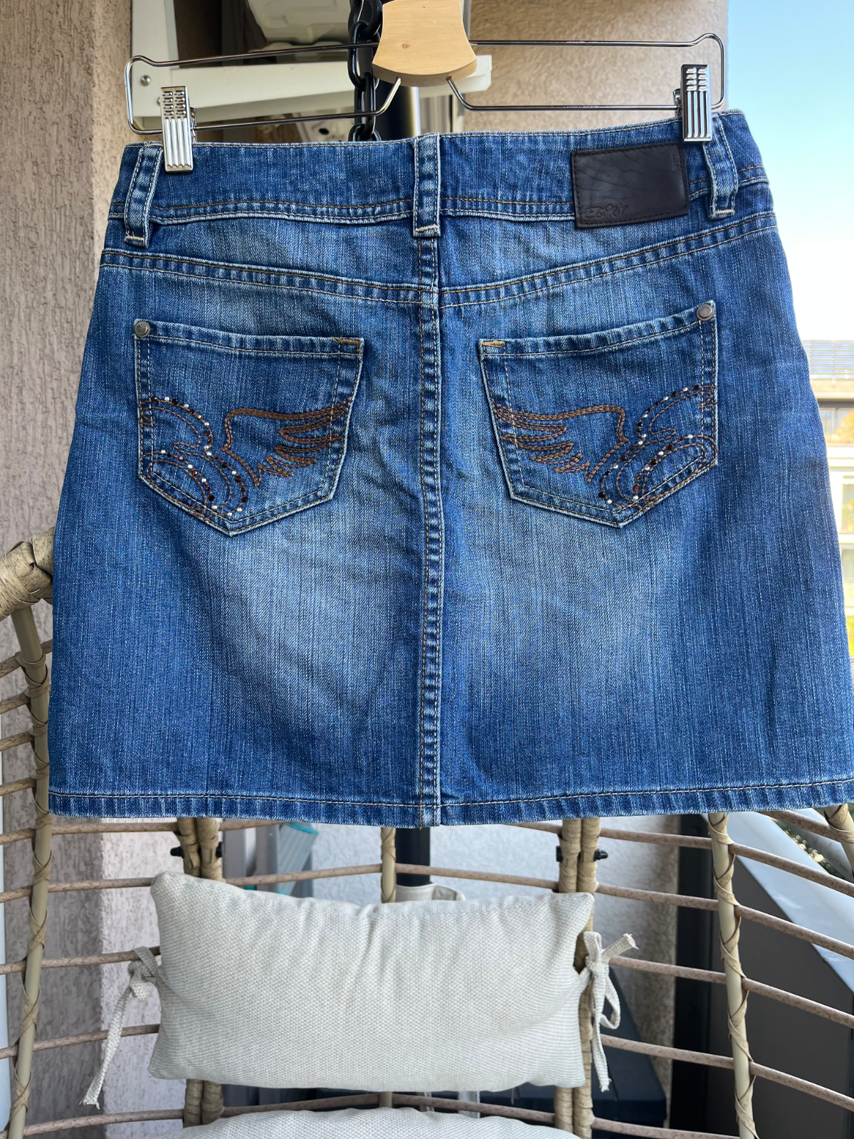 Esprit strasszos farmer szoknya 3