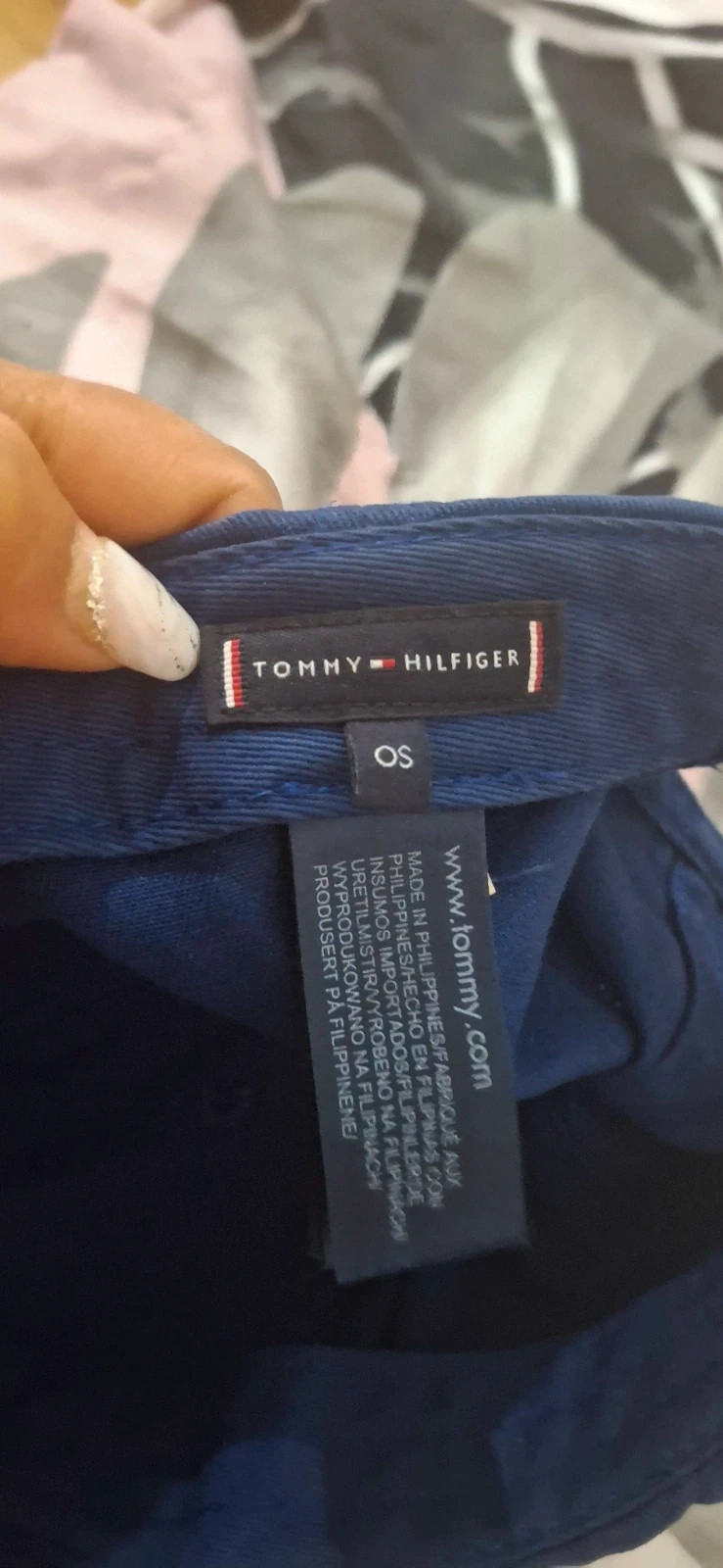 Tommy Hilfiger 1
