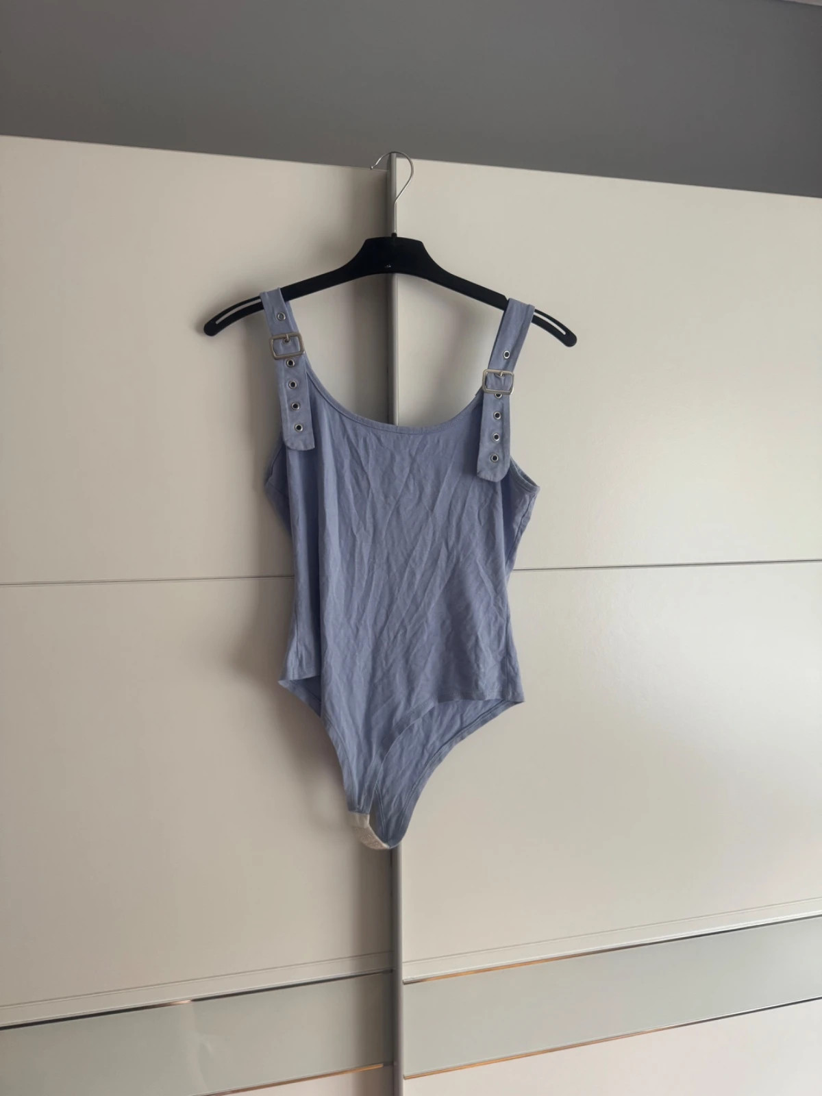 Babakék pántos pamut body – XS/S 1