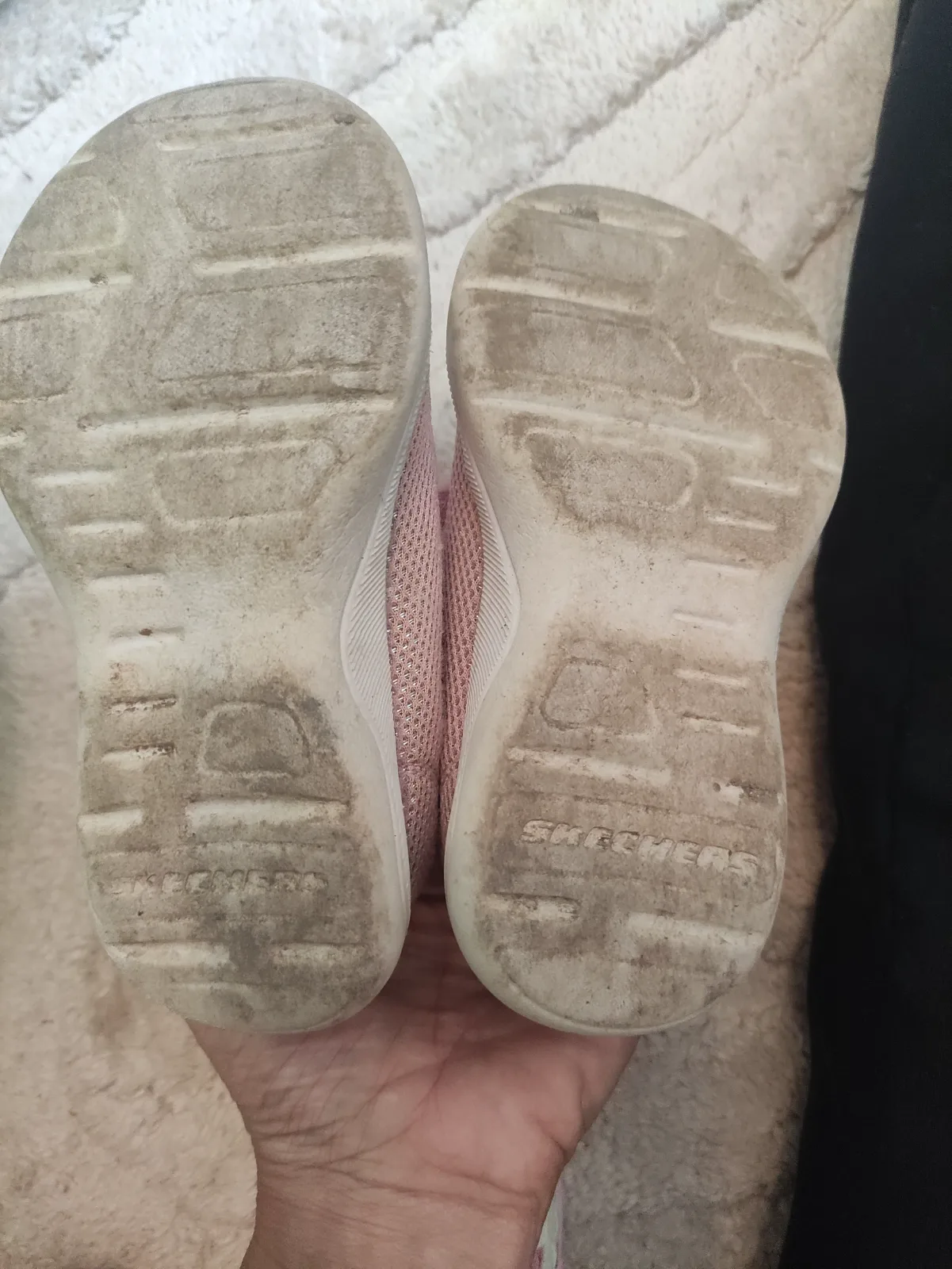 Skechers kislány cipő 4