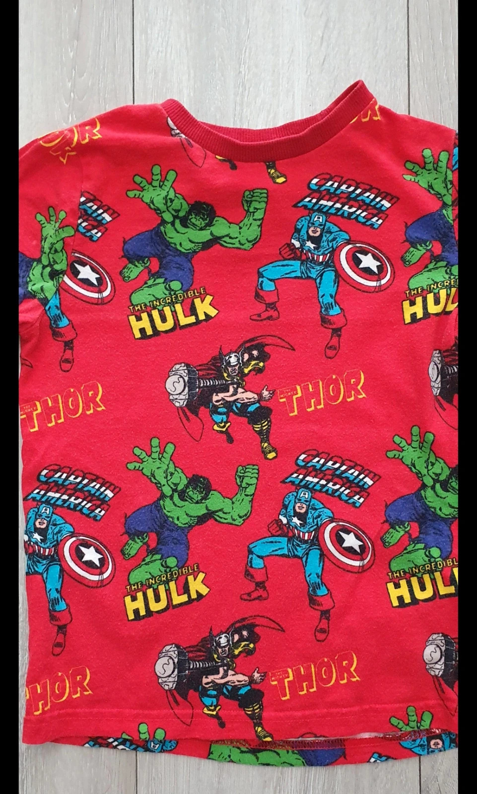 Marvel felső 3