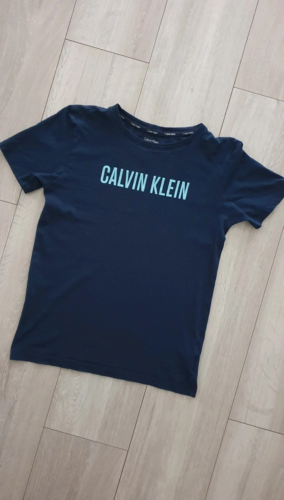 Calvin Klein póló 1