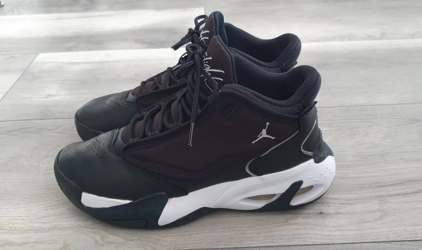 Jordan Max Aura 4 sneaker 3
