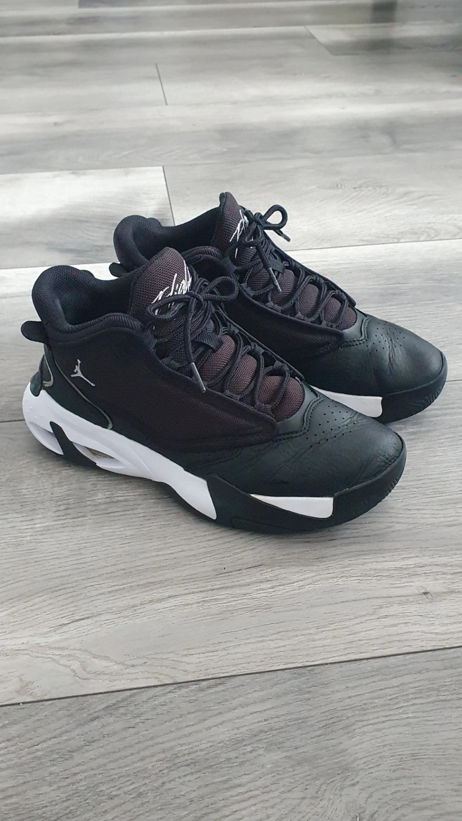 Jordan Max Aura 4 sneaker 1