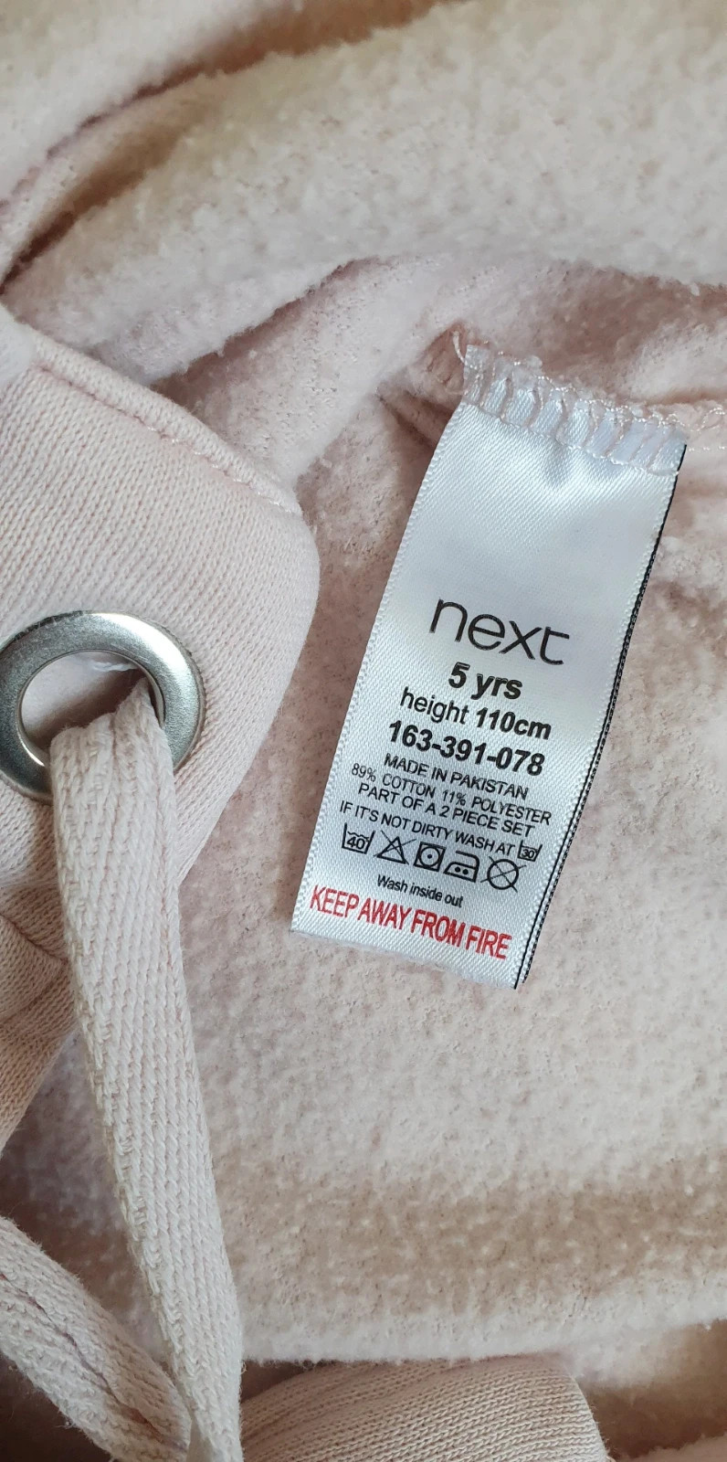 Next pulóver 4